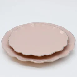 Assiette en grès fin