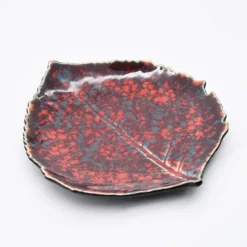 Assiette en grés "Hortensia" - Rouge