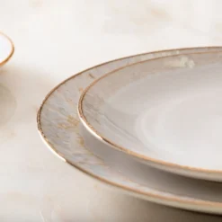 Assiette en grès