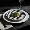 Assiette rayée "Costa Nova Mar" 20cm - Noir