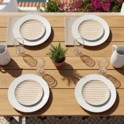 Assiette rayée