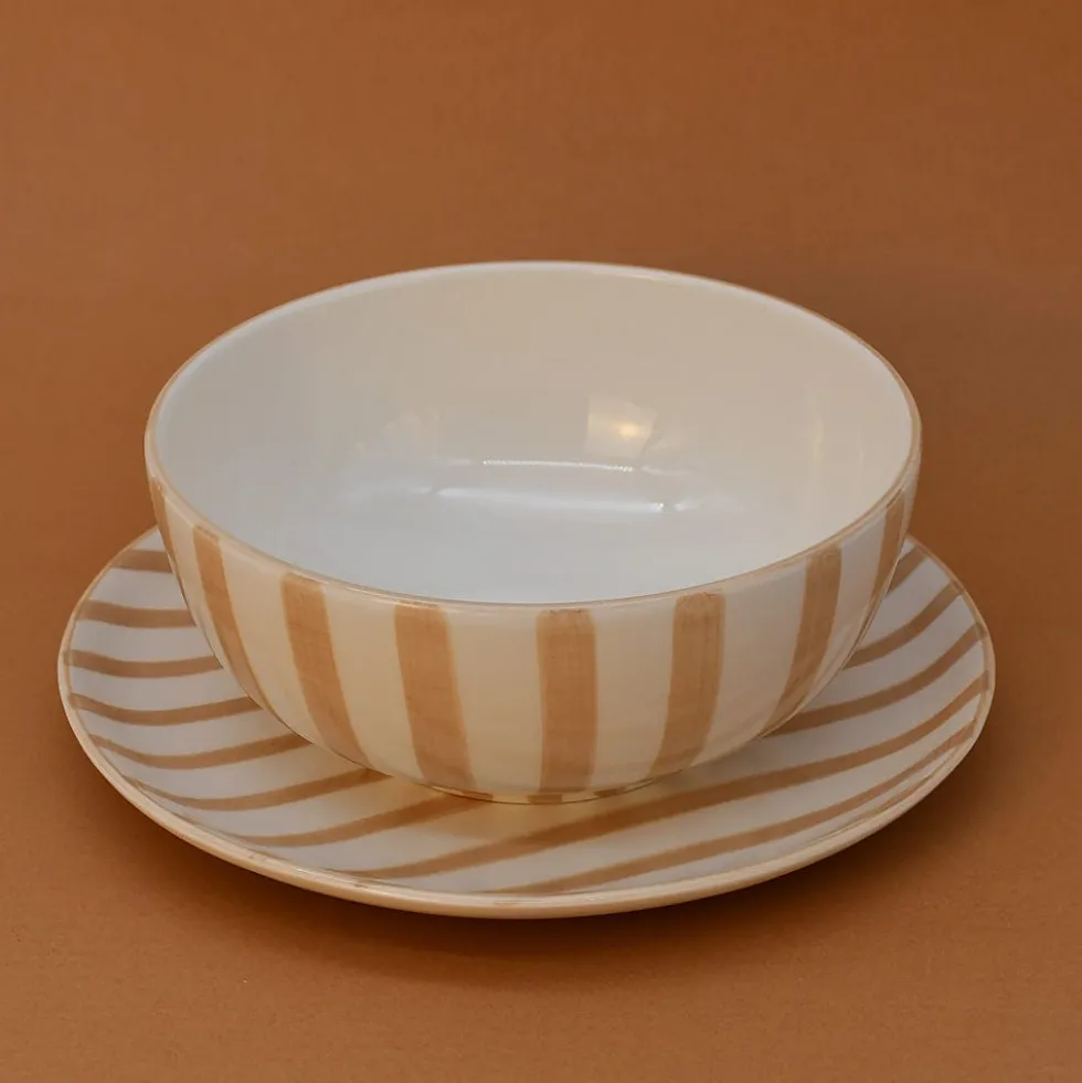 Assiette rayée "Costa Nova Mar" 20cm - Moka