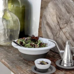 Boite d'huile d'olive Saloio et sa carafe