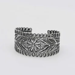 Bracelet manchette en argent oxydé
