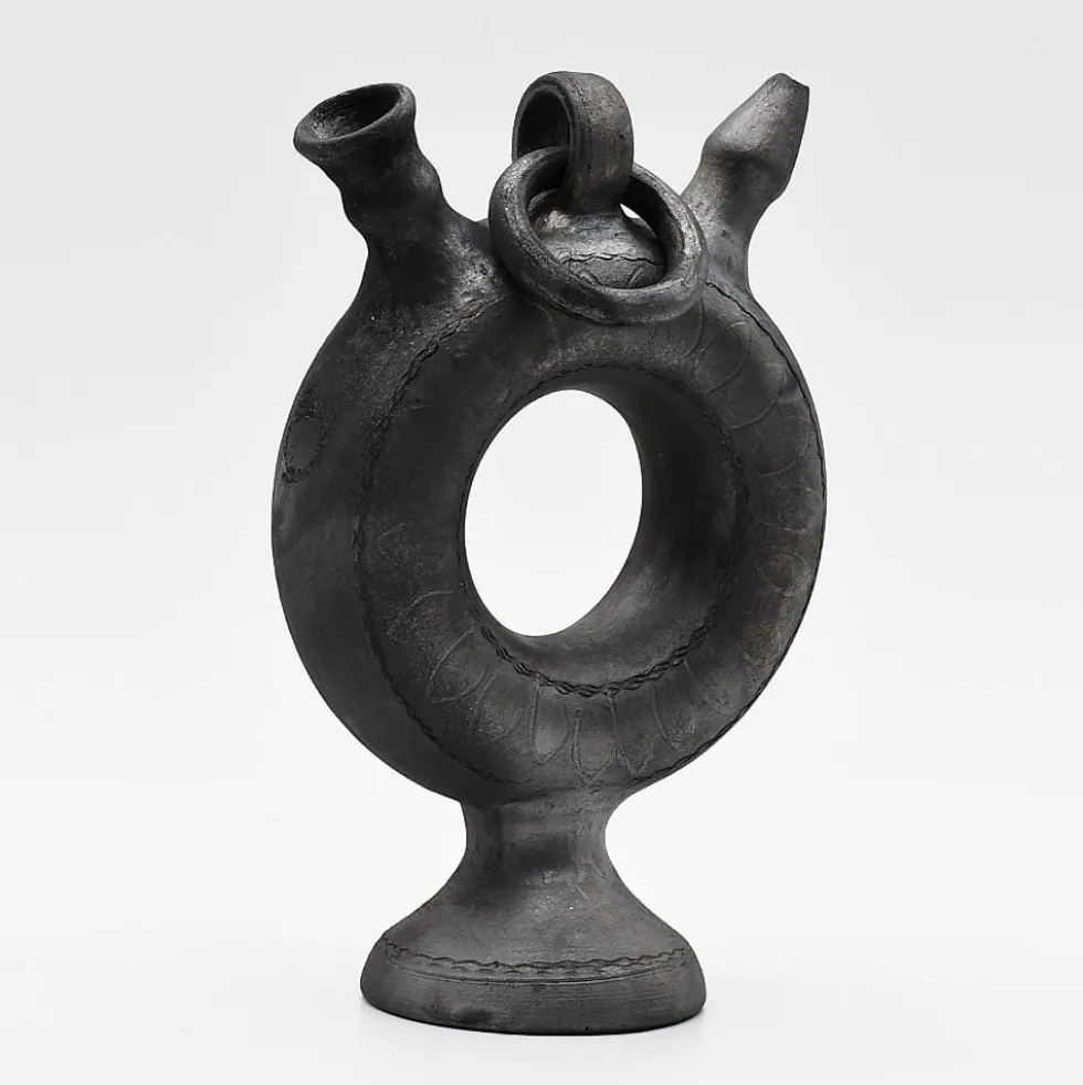 Carafe en terre cuite noire de Bisalhães