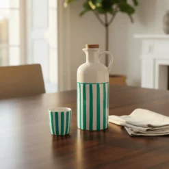 Carafe à huile rayée