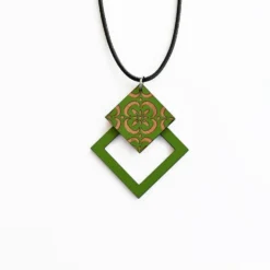 Collier coton et bois 