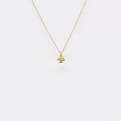 Collier de perle et filigrane d'argent doré