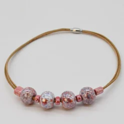 Collier en liège et perles - Rose
