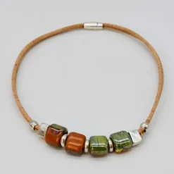 Collier en liège et perles - Vert