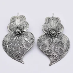 Coração de Viana I Boucles d'oreille en argent oxydé - 6.5cm