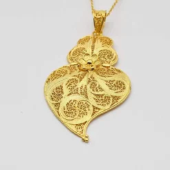 Coração de Viana I Pendentif en argent doré - 6cm