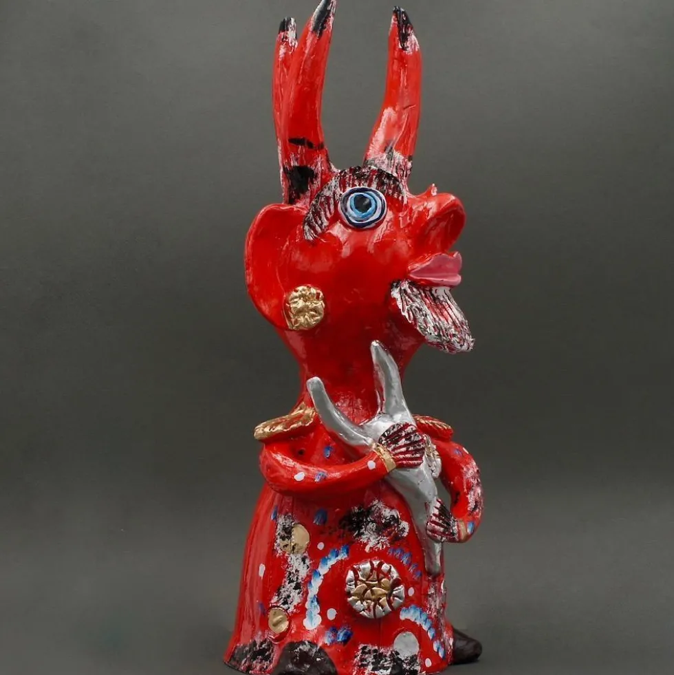 Diabo com três cornos 40 cm - Júlia Côta