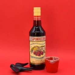 Espinheira I Ginja avec cerises entières - 70cl