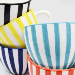 Grande tasse rayée