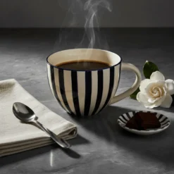 Grande tasse rayée