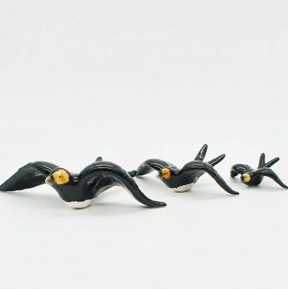 Hirondelle de Caldas da Rainha en céramique noire