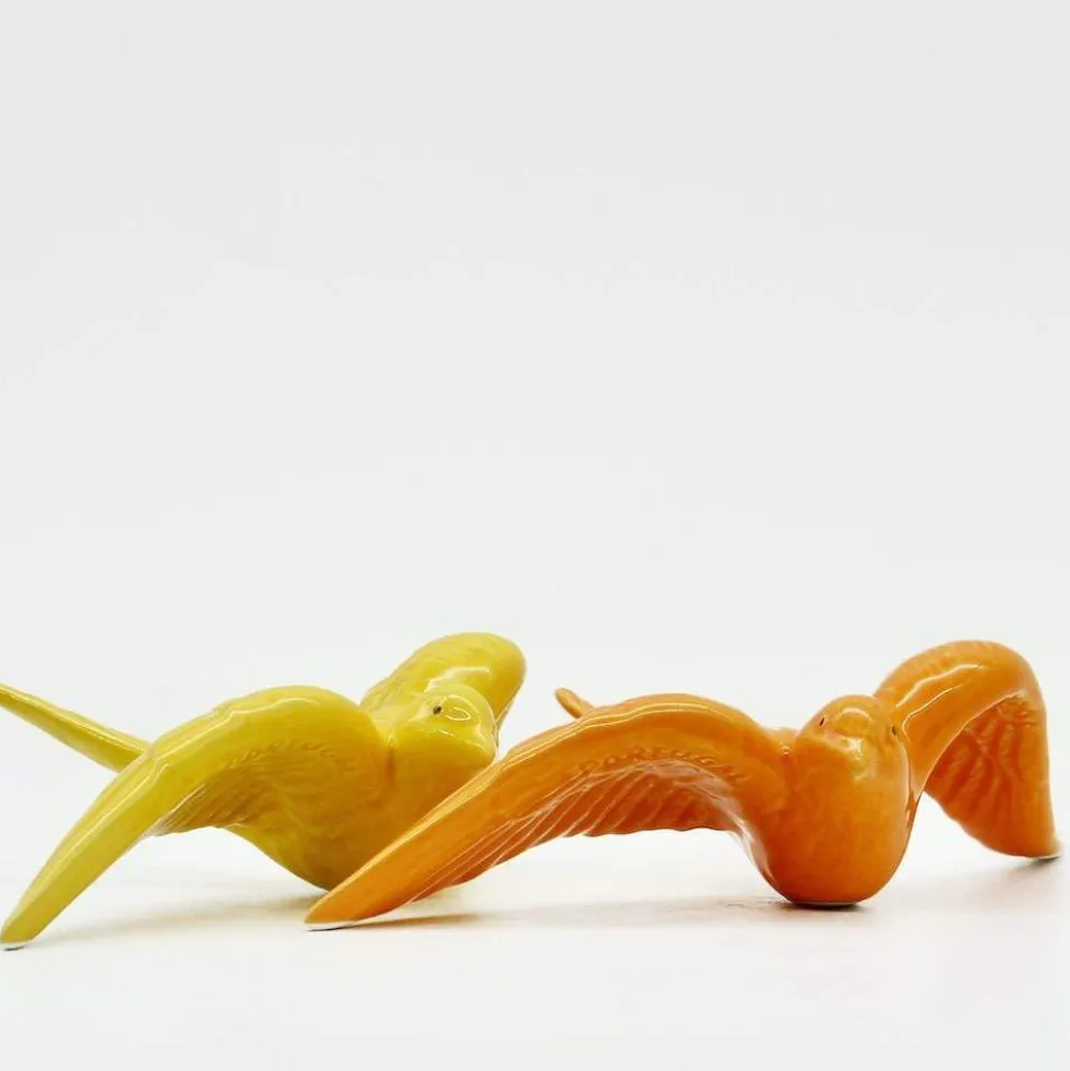 Hirondelle de Caldas da Rainha en céramique orange