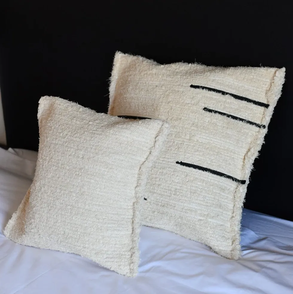 Housse de coussin en fibres recyclées 50x50 "Romana"