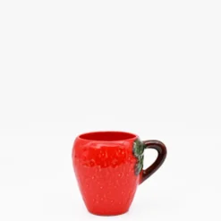 Mug en céramique en forme de fraise