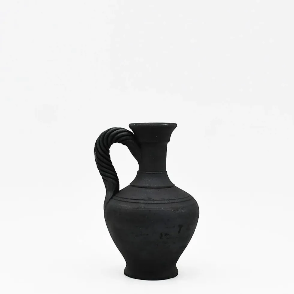 Petite carafe en terre cuite noire de Bisalhães