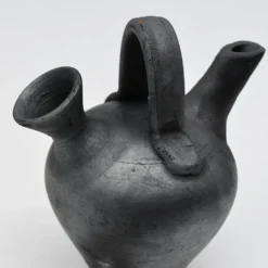 Petite cruche en terre cuite noire de Bisalhães - 13cm
