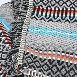 Plaid traditionnel à frange 