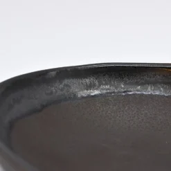 Plat de service en grès 