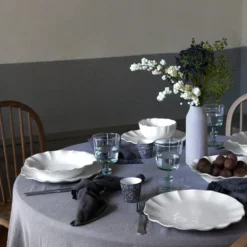 Plat de service en grès fin 