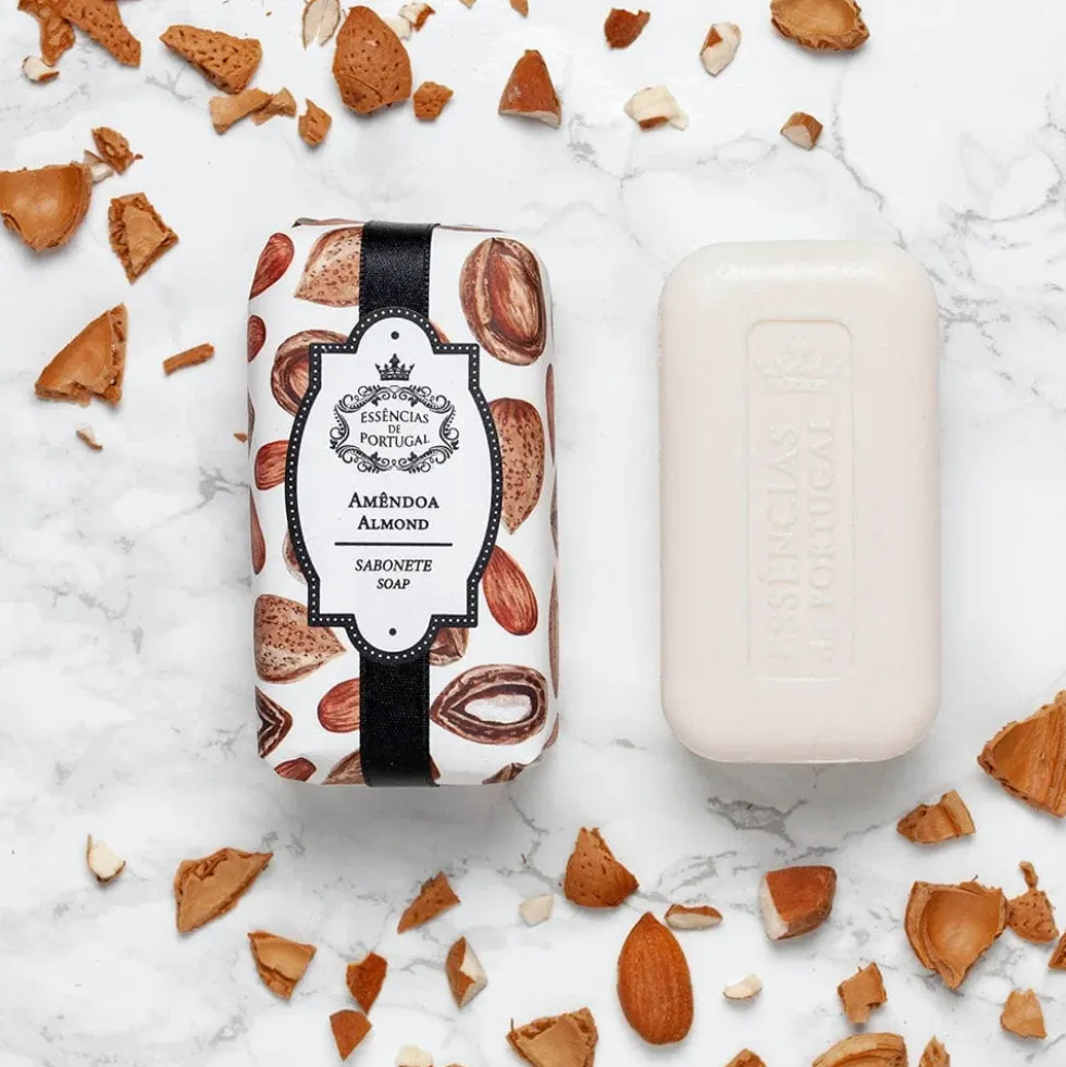 Savon de luxe aux amandes