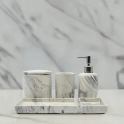 Set de salle de bain en céramique