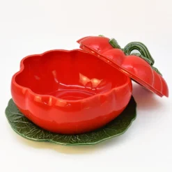 Soupière en céramique en forme de tomate