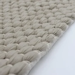 Tapis tressé en fibres recyclées - Beige