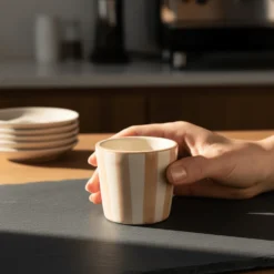 Tasse à espresso rayée