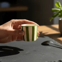 Tasse à espresso rayée