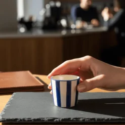 Tasse à espresso rayée "Costa Nova Mar" - Bleu