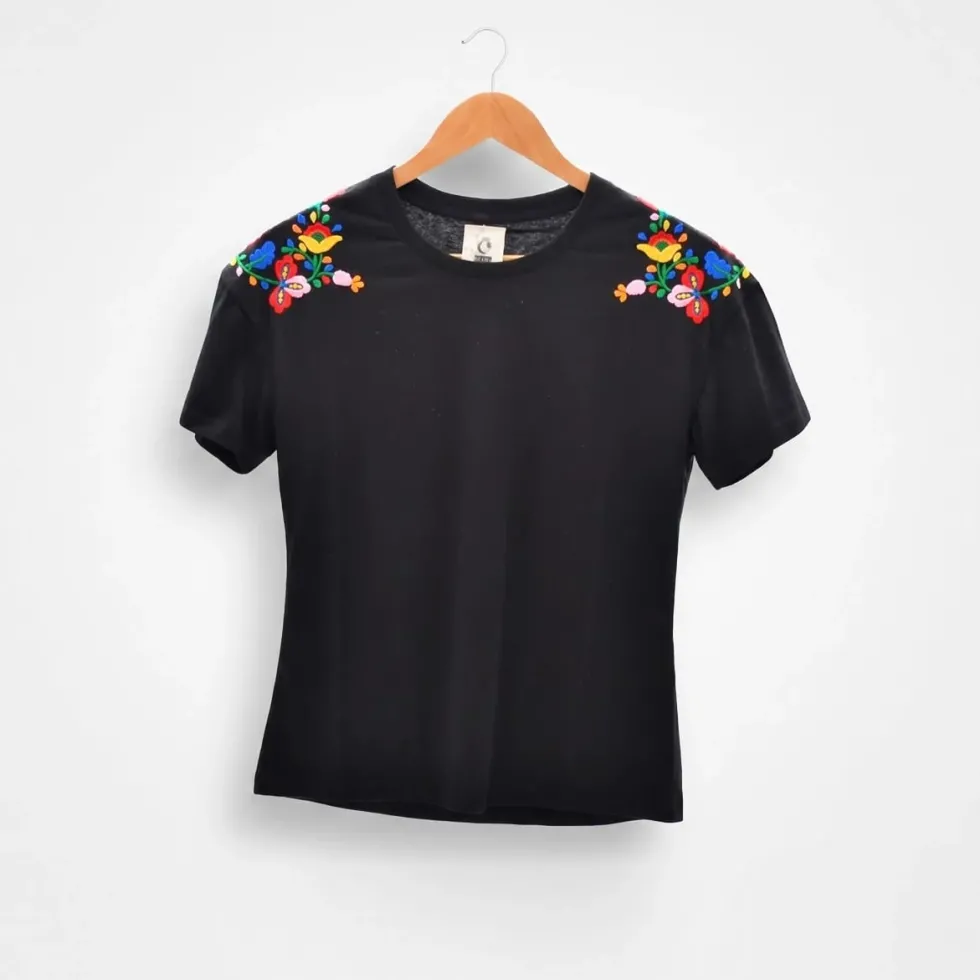 Tee-shirt 'Viana" brodé main - Noir
