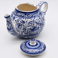Théière en céramique de Coimbra